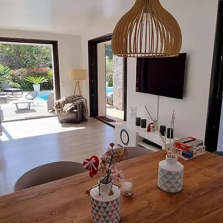 Moderne Dans Un Domaine Prive Unique *