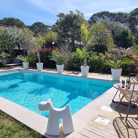Moderne Dans Un Domaine Prive Unique